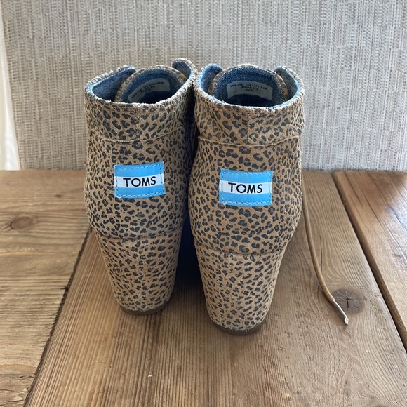 Toms Wedge Booties - Picture 2 of 5